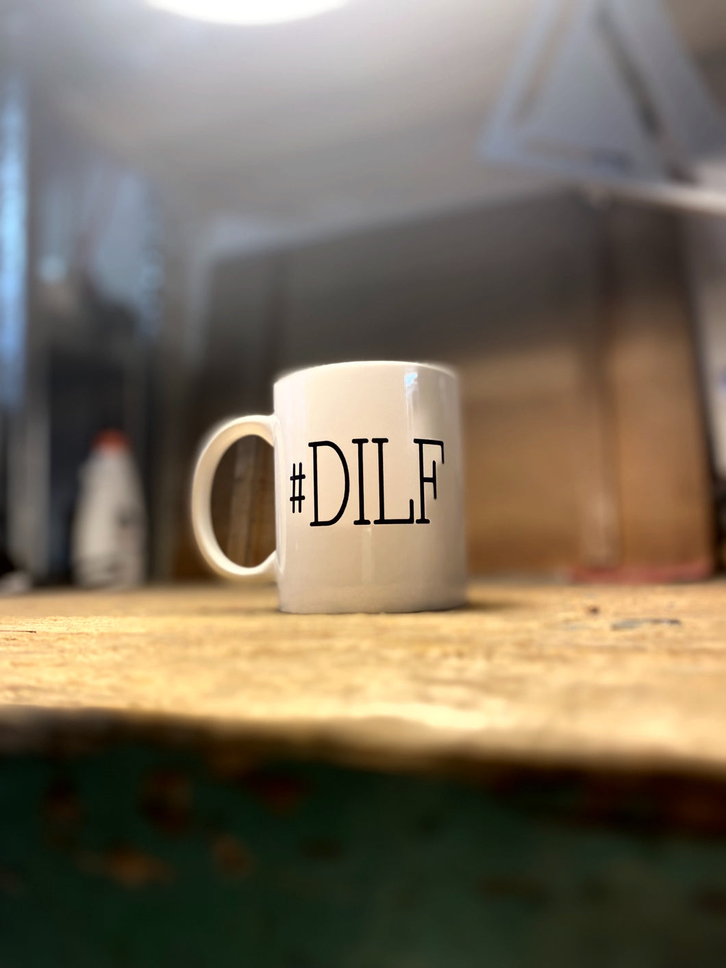 Tasse mit DILF Druck